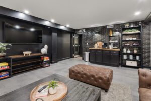 Fully stocked coffee bar with seating and tv